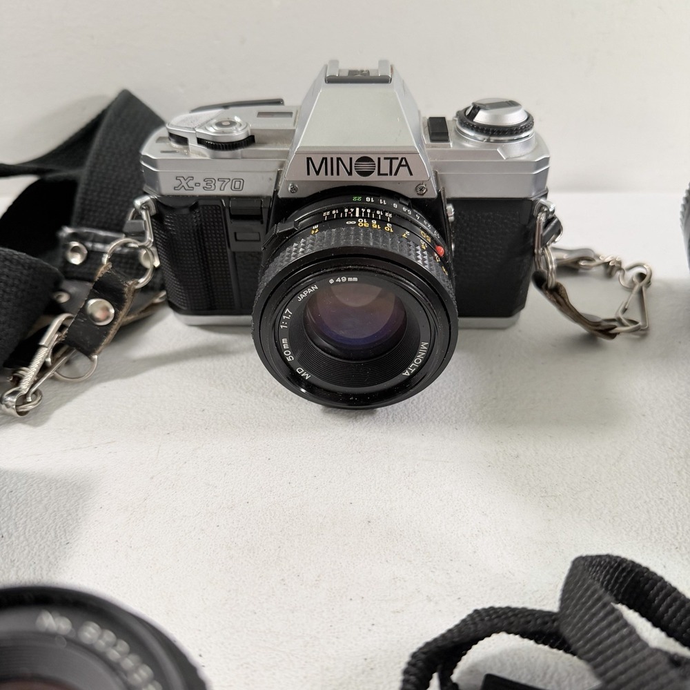 Minolta X-370 35mm SLR Film Camera W/ Lenses Flash Winder ALL UNTESTED AS IS - Picture 2 of 16